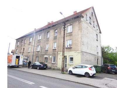 Mieszkanie na sprzedaż 41,86 m², piętro 3