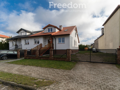 Dom na sprzedaż 189,10 m², oferta nr 10634/3685/ODS