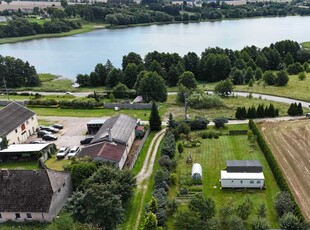 Sprzedam działkę rekreacyjno-budowlana nad jeziorem w pełni uzbrojoną