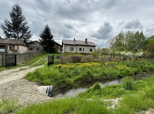 Posiadłość - Dom - Stadnina - 1 Ha 66 AR Działki