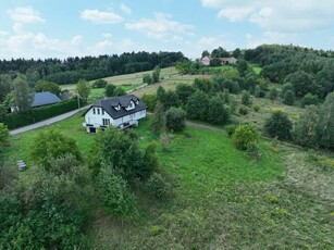 Sprzedam duży dom w górach, z lasem, działka 4,2 ha.