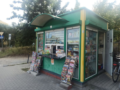 Kiosk wielobranżowy (działający)