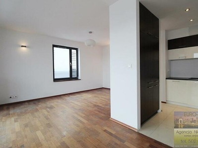 APARTAMENT 2010 ROK AL.SIKORSKIEGO Z GARAŻEM