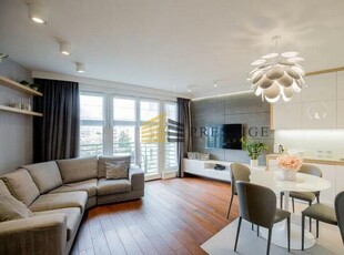 **Piękny, przestronny apartament na Mokotowie**