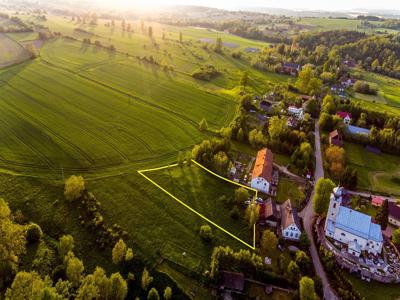 DZIAŁKA W GÓRACH STARKÓW GM. KŁODZKO 3000m2