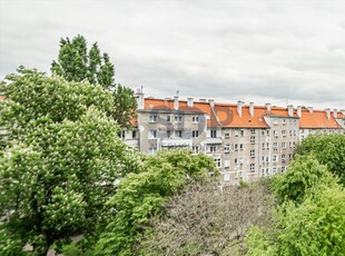 Mieszkanie trzypokojowe na sprzedaż