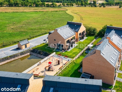 2 pok z ogródkiem w Centrum, do wejścia