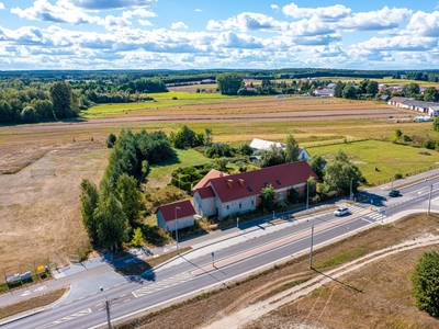 Sprzedam nieruchomość zabudowaną w Zbrzeźnicy gm.Zambrów woj.podlaskie 5500m2