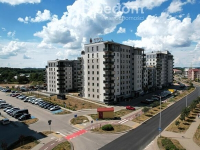 Wygodny apartament z tarasem przy promenadzie