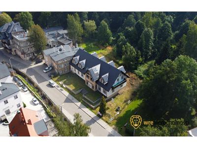 Obiekt na sprzedaż 574,72 m², oferta nr 661821