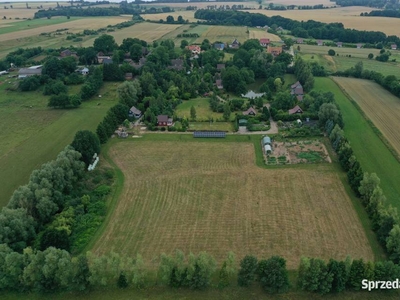 Bardzo atrakcyjnie położona działka - 7000m/kw lub 9000 m/kw