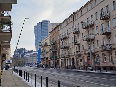 kawalerka jak nowa, do wykończenia w centrum