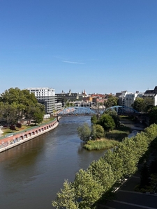 Mieszkanie czteropokojowe na sprzedaż