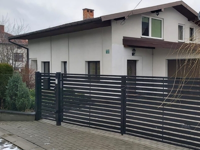 Dom jednorodzinny 160 m², Beskid Żywiecki, trasa Żywiec-Korbielów