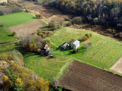 Malownicze siedlisko z domem i zagajnikiem Bączal Dolny 2,10ha