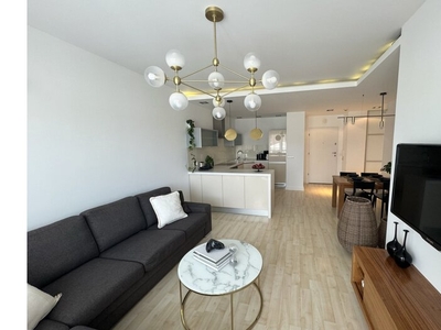 Mieszkanie na sprzedaż 84,00 m², piętro 3, oferta nr 827561