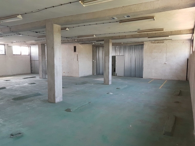 Nieogrzewany lokal użytkowy, biuro, magazyn 210m2 Warszawa Targówek