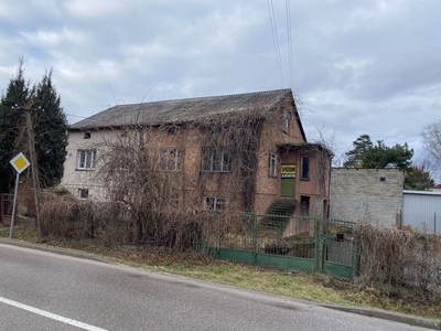 Sprzedam dom (pół bliźniaka) w centrum miasta Halinów.