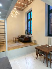 Loft 55m2, 5m wysokości, Praga-Północ (4 min dw. wschodniego)