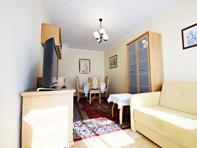 2 pokoje 43 m2 balkon ogrzewanie miejskie centrum