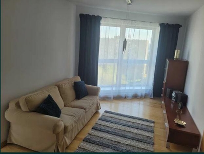 Duży apartament przy metrze