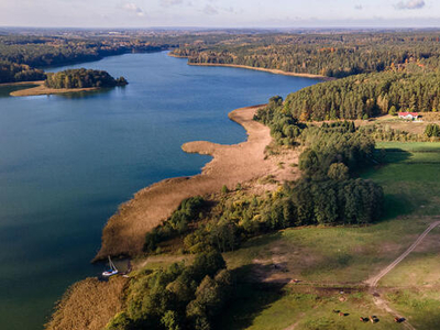 Działka budowlana nad jeziorem Wadąg