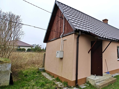 Sprzedam dom na obrzeżach Staszowa w miejscowości Podmaleniec