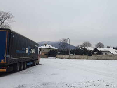 Wynajmę plac dla TIR-a, samochodu ciężarowego, maszyn. Parking