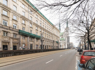 Małe mieszkanie przy stacji Metro Politechnika