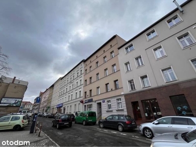 Syndyk sprzeda mieszkanie w Wałbrzychu + 2 piwnice