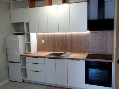 Apartament, Aleja Prymasa Wyszyńskiego