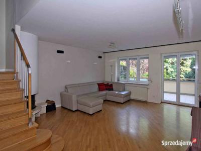 Apartment, duży taras, widok na park, blisko metra