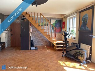 Mieszkanie 107,5m2, dwa poziomy, skosy- około 140m2 po podłodze,balkon, garaż podziemny pod mieszkan