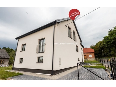 Dom na sprzedaż 220,00 m², oferta nr BS5-DS-298567-17