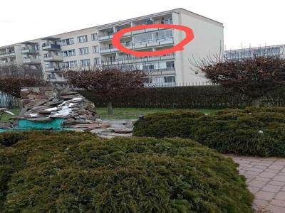 2 pok 48 m2 duży oszklon balkon. Bezpośrednio.