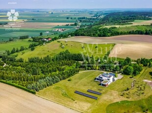 Ustronna posiadłość z basenem