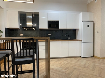 2 pokoje | Widok na rzekę | Apartamentowiec