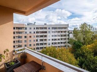 2 pokoje w nowoczesnym apartamentowcu