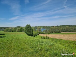 Działka budowlana z linią brzegową