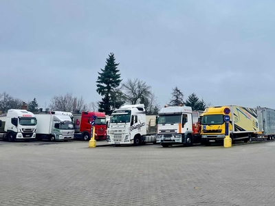 wynajem miejsc parkingowych TIR SOLO BUS Autobus / TRASA ŁÓDŹ-GÓRNA