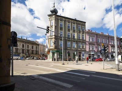 Gotowy lokal z dużą witryną w dobrej lokalizacji