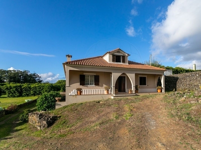 Dom Ilha De São Miguel, Ribeira Grande, Rabo De Peixe