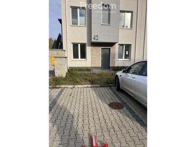 Mieszkanie na sprzedaż 68,80 m², parter, oferta nr 27831/3685/OMS