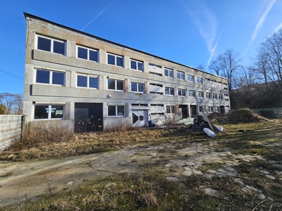 Budynek Uslugowo - Gospodarczy 950 m2