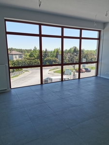 Lokal 30m2 piekoszow klimatyzowany