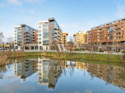 Brabank - Przestronny apartament z garderobą.