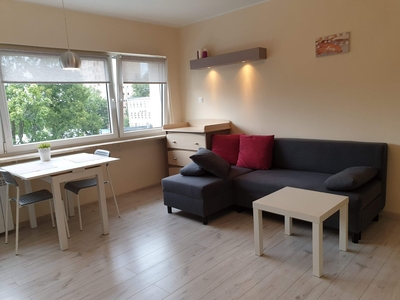 2 pokojowe słoneczne mieszkanie na Woli, Bat. Zośka 11 - Appartment for rent