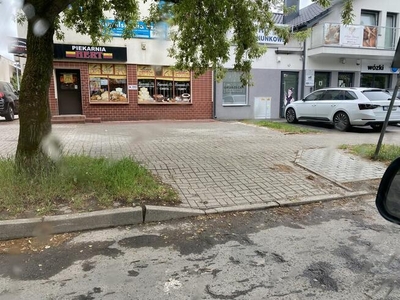 Miejsca parkingowe 3 legnica ul Karkonowska /IZERSKA