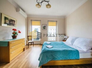 Apartament w kamienicy przy Metro Politechnika