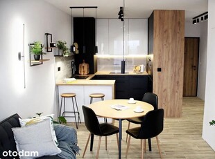 Nowy, elegancki apartament w Light Tower.